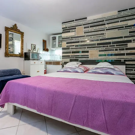 Einzigartiges Nur 20 Meter Zum Mit Privater Terrasse, Grill - Hundefreundlich 아파트 *