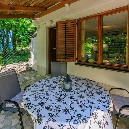 Einzigartiges Nur 20 Meter Zum Mit Privater Terrasse, Grill - Hundefreundlich