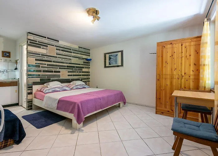Einzigartiges Nur 20 Meter Zum Mit Privater Terrasse, Grill - Hundefreundlich
