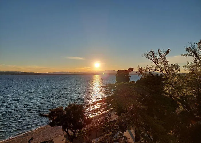 Einzigartiges Nur 20 Meter Zum Mit Privater Terrasse, Grill - Hundefreundlich * Crikvenica