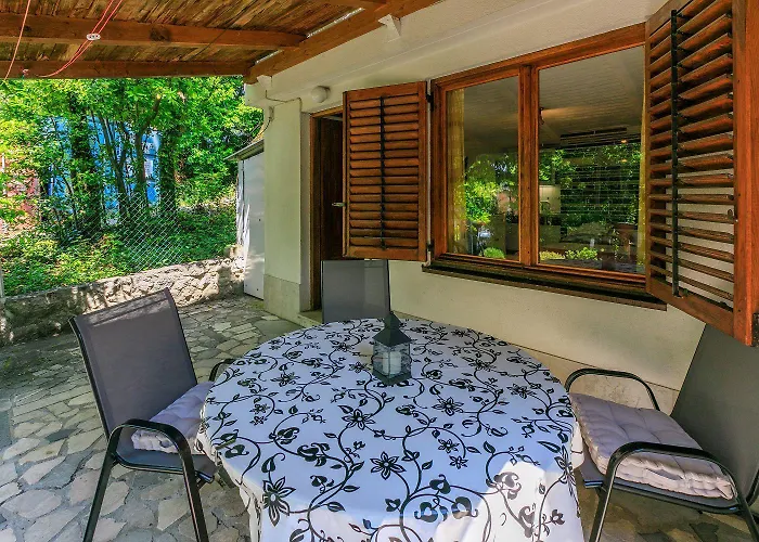 Einzigartiges Nur 20 Meter Zum Mit Privater Terrasse, Grill - Hundefreundlich